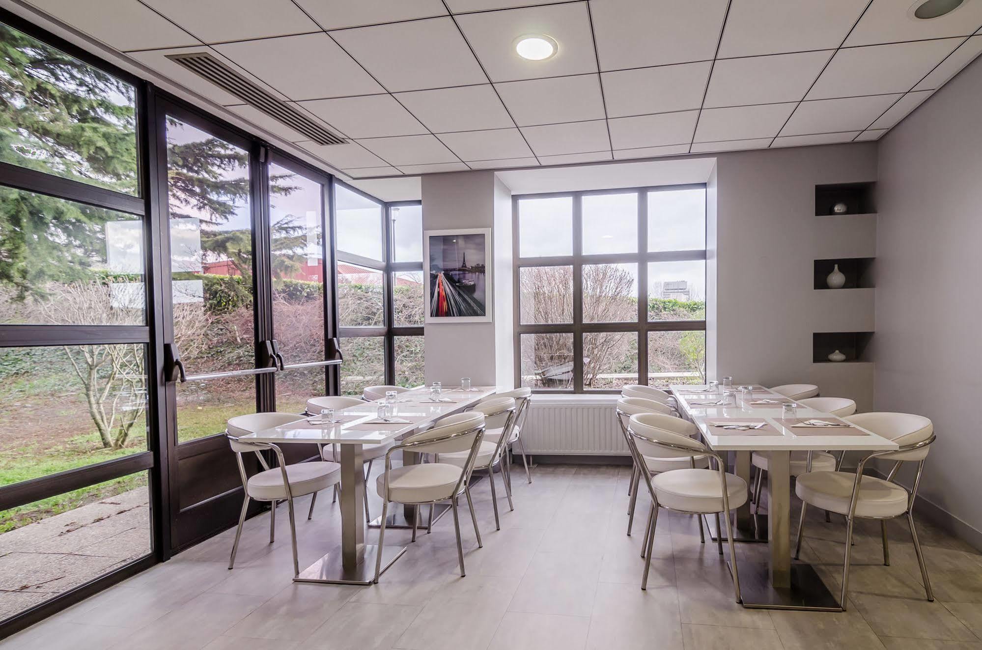 Mercure Cergy Pontoise Centre Экстерьер фото